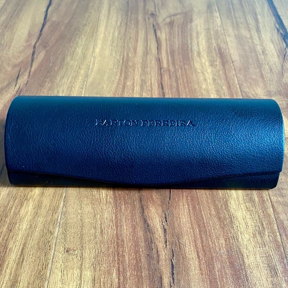 NWOT Barton Perreira case & cloth - Picture 2 of 15